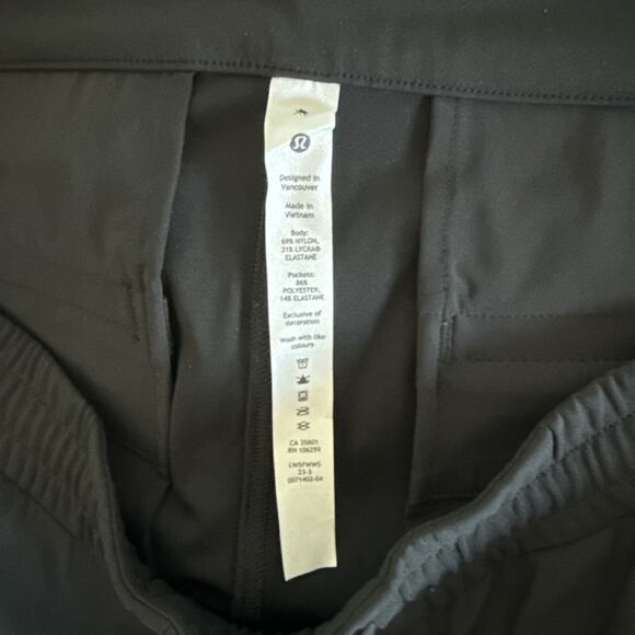 Lululemon Straight-Leg Mid-Rise Pant Luxtreme Black XL Authentic $128 NWT - Picture 7 of 10